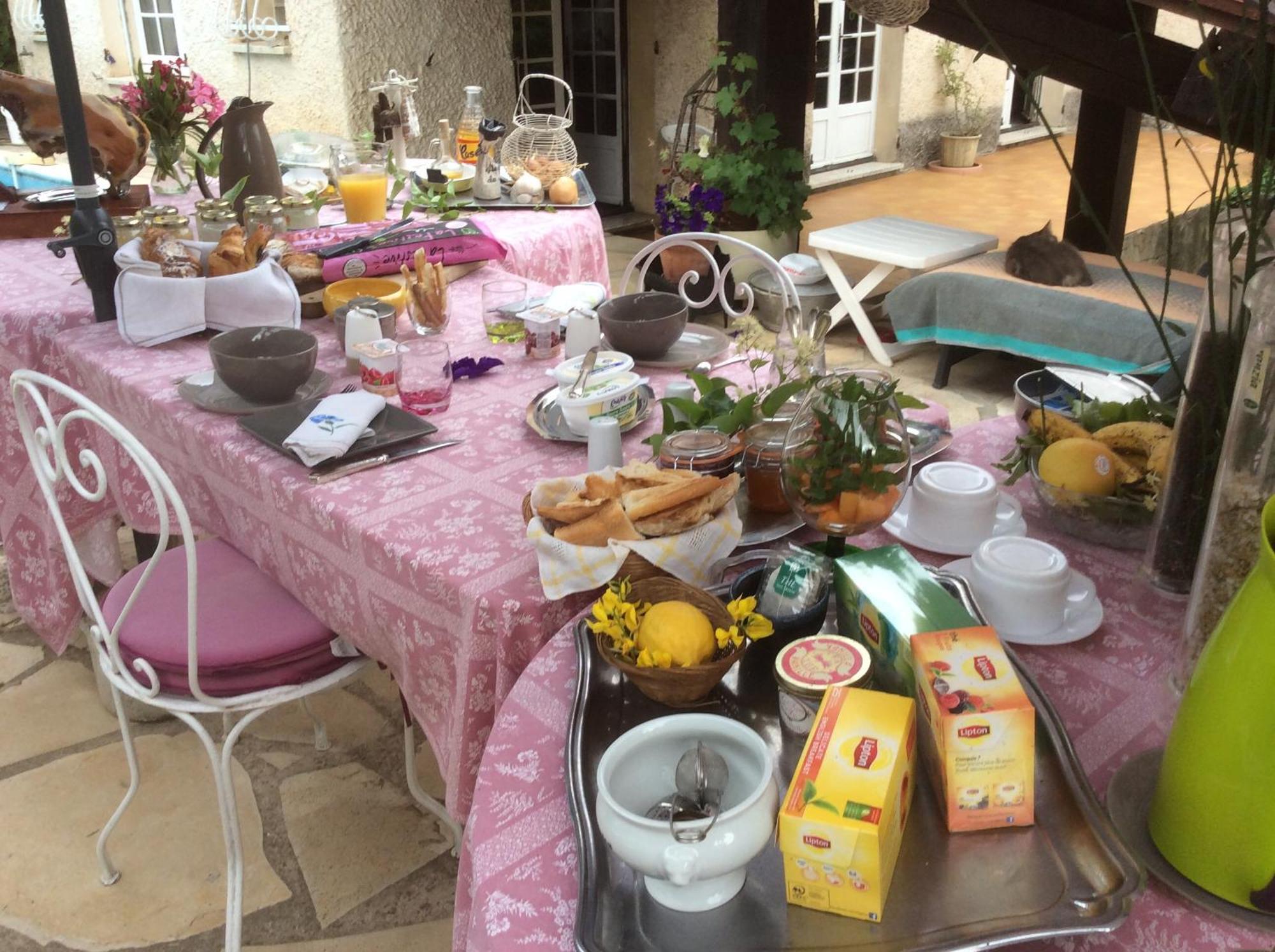 Lou Ribas Apartment Puyloubier Ngoại thất bức ảnh